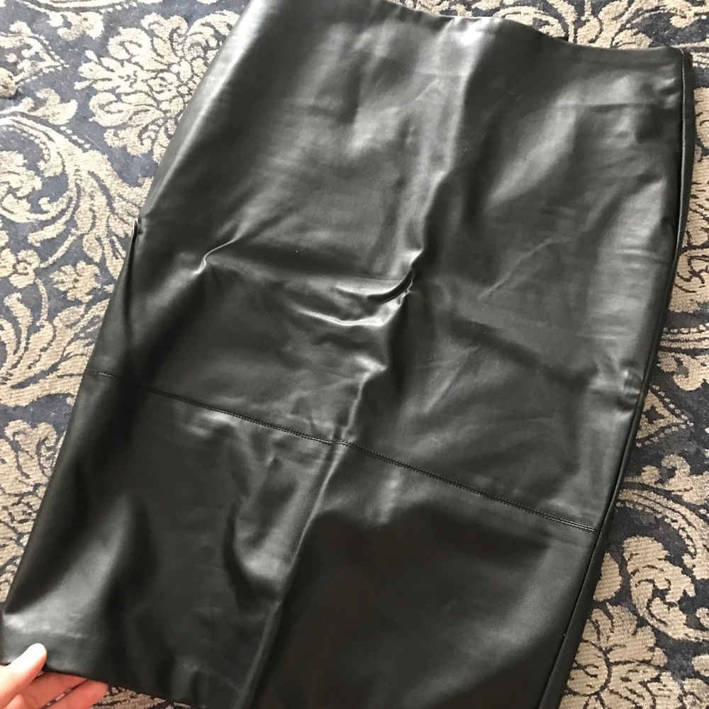 Forever 21 black leather skirt